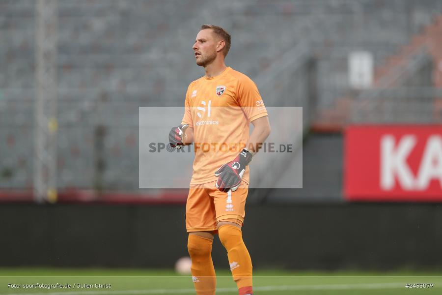 AKON Arena, Würzburg, 03.09.2024, sport, action, BFV, Fussball, 3. Liga, Regionalliga Bayern, Achtenfinale, Toto-Pokal, FCI, FWK, FC Ingolstadt 04, FC Würzburger Kickers - Bild-ID: 2433079