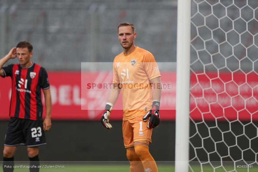 AKON Arena, Würzburg, 03.09.2024, sport, action, BFV, Fussball, 3. Liga, Regionalliga Bayern, Achtenfinale, Toto-Pokal, FCI, FWK, FC Ingolstadt 04, FC Würzburger Kickers - Bild-ID: 2433081
