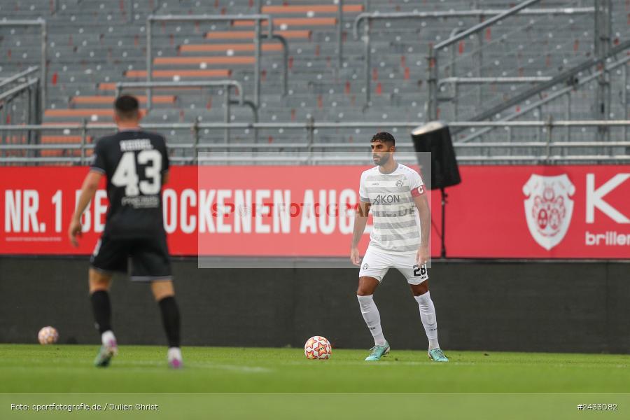 AKON Arena, Würzburg, 03.09.2024, sport, action, BFV, Fussball, 3. Liga, Regionalliga Bayern, Achtenfinale, Toto-Pokal, FCI, FWK, FC Ingolstadt 04, FC Würzburger Kickers - Bild-ID: 2433082