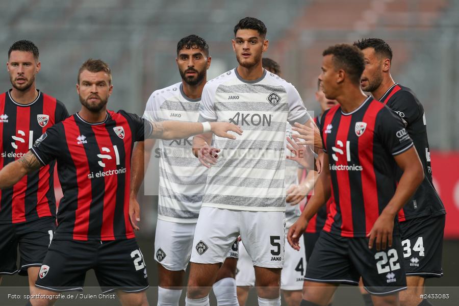 AKON Arena, Würzburg, 03.09.2024, sport, action, BFV, Fussball, 3. Liga, Regionalliga Bayern, Achtenfinale, Toto-Pokal, FCI, FWK, FC Ingolstadt 04, FC Würzburger Kickers - Bild-ID: 2433083