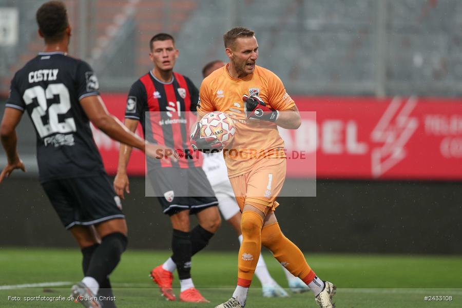 AKON Arena, Würzburg, 03.09.2024, sport, action, BFV, Fussball, 3. Liga, Regionalliga Bayern, Achtenfinale, Toto-Pokal, FCI, FWK, FC Ingolstadt 04, FC Würzburger Kickers - Bild-ID: 2433108