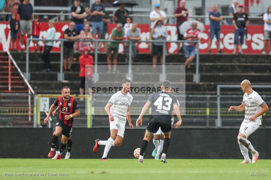 AKON Arena, Würzburg, 03.09.2024, sport, action, BFV, Fussball, 3. Liga, Regionalliga Bayern, Achtenfinale, Toto-Pokal, FCI, FWK, FC Ingolstadt 04, FC Würzburger Kickers - Bild-ID: 2433112
