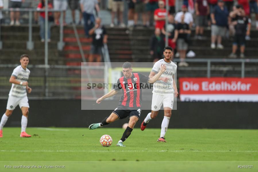 AKON Arena, Würzburg, 03.09.2024, sport, action, BFV, Fussball, 3. Liga, Regionalliga Bayern, Achtenfinale, Toto-Pokal, FCI, FWK, FC Ingolstadt 04, FC Würzburger Kickers - Bild-ID: 2433121