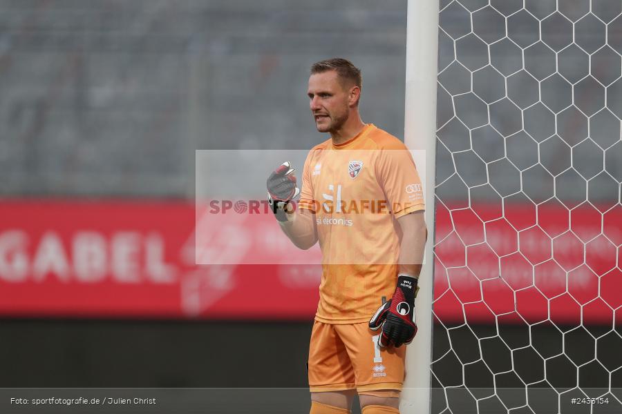 AKON Arena, Würzburg, 03.09.2024, sport, action, BFV, Fussball, 3. Liga, Regionalliga Bayern, Achtenfinale, Toto-Pokal, FCI, FWK, FC Ingolstadt 04, FC Würzburger Kickers - Bild-ID: 2433154