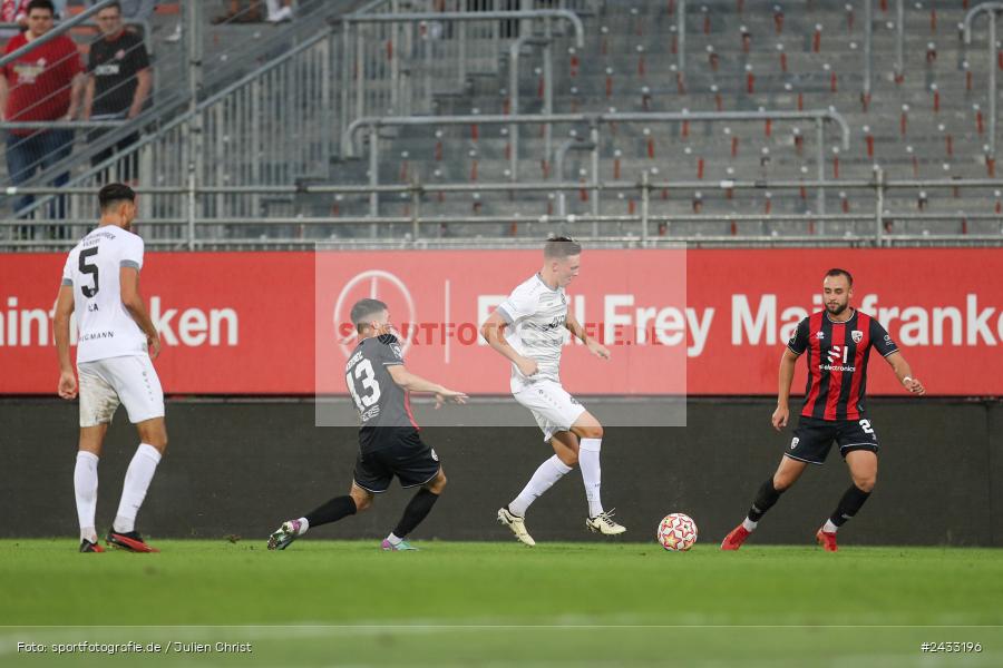 AKON Arena, Würzburg, 03.09.2024, sport, action, BFV, Fussball, 3. Liga, Regionalliga Bayern, Achtenfinale, Toto-Pokal, FCI, FWK, FC Ingolstadt 04, FC Würzburger Kickers - Bild-ID: 2433196