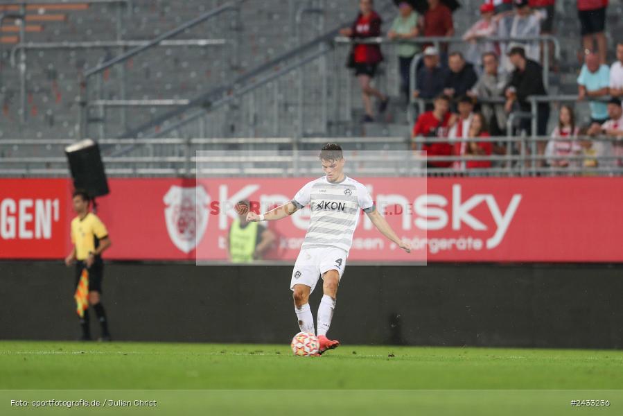 AKON Arena, Würzburg, 03.09.2024, sport, action, BFV, Fussball, 3. Liga, Regionalliga Bayern, Achtenfinale, Toto-Pokal, FCI, FWK, FC Ingolstadt 04, FC Würzburger Kickers - Bild-ID: 2433236