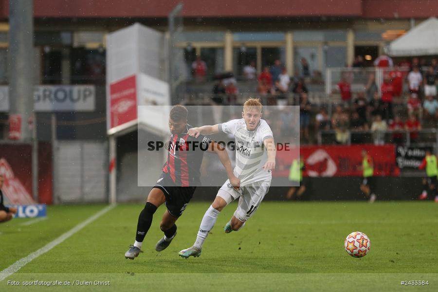 AKON Arena, Würzburg, 03.09.2024, sport, action, BFV, Fussball, 3. Liga, Regionalliga Bayern, Achtenfinale, Toto-Pokal, FCI, FWK, FC Ingolstadt 04, FC Würzburger Kickers - Bild-ID: 2433384