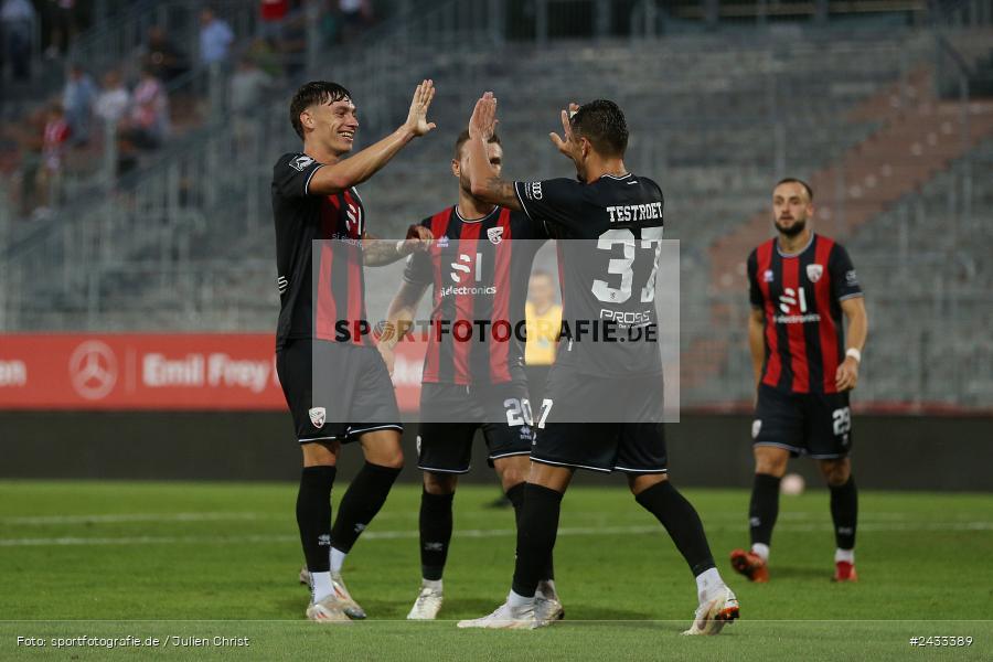 AKON Arena, Würzburg, 03.09.2024, sport, action, BFV, Fussball, 3. Liga, Regionalliga Bayern, Achtenfinale, Toto-Pokal, FCI, FWK, FC Ingolstadt 04, FC Würzburger Kickers - Bild-ID: 2433389