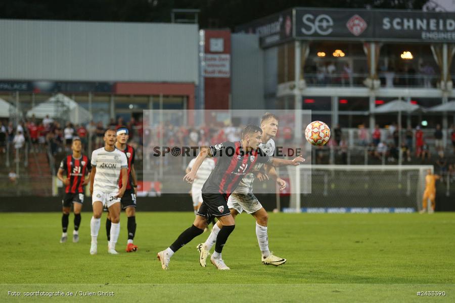 AKON Arena, Würzburg, 03.09.2024, sport, action, BFV, Fussball, 3. Liga, Regionalliga Bayern, Achtenfinale, Toto-Pokal, FCI, FWK, FC Ingolstadt 04, FC Würzburger Kickers - Bild-ID: 2433390