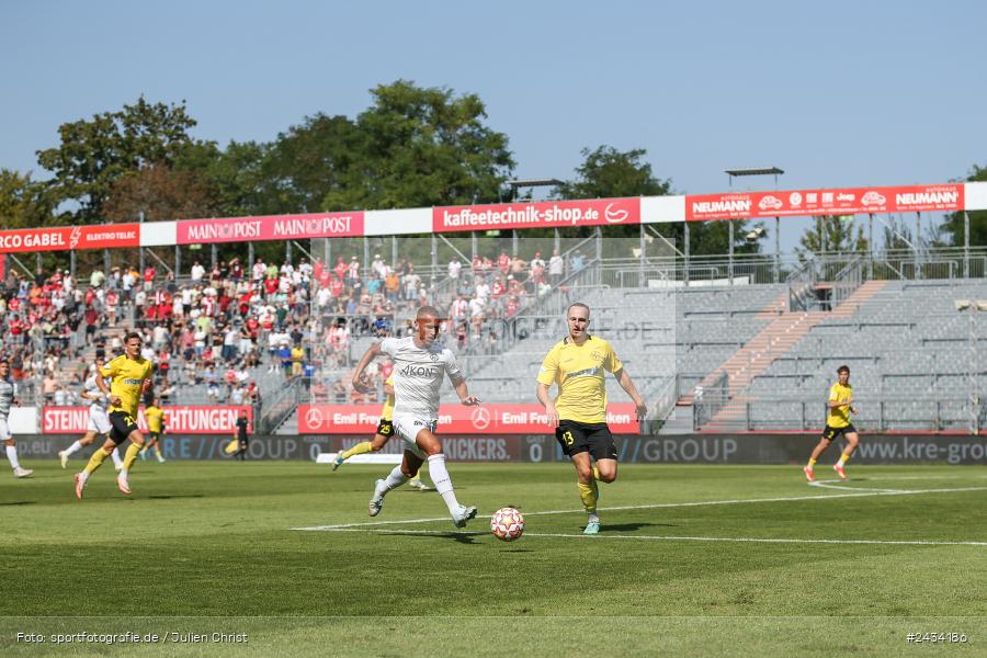 AKON Arena, Würzburg, 07.09.2024, sport, action, BFV, Fussball, 8. Spieltag, Regionalliga Bayern, BAY, FWK, SpVgg Bayreuth, FC Würzburger Kickers - Bild-ID: 2434186