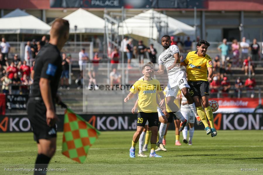 AKON Arena, Würzburg, 07.09.2024, sport, action, BFV, Fussball, 8. Spieltag, Regionalliga Bayern, BAY, FWK, SpVgg Bayreuth, FC Würzburger Kickers - Bild-ID: 2434204
