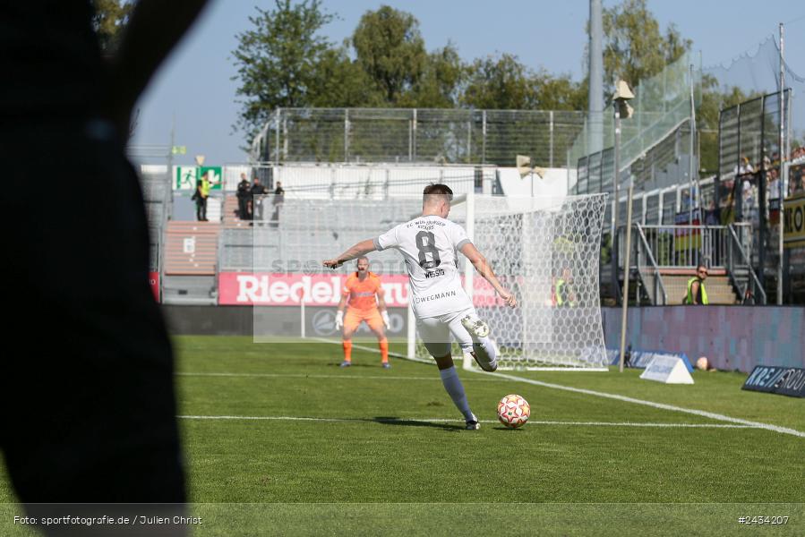 AKON Arena, Würzburg, 07.09.2024, sport, action, BFV, Fussball, 8. Spieltag, Regionalliga Bayern, BAY, FWK, SpVgg Bayreuth, FC Würzburger Kickers - Bild-ID: 2434207