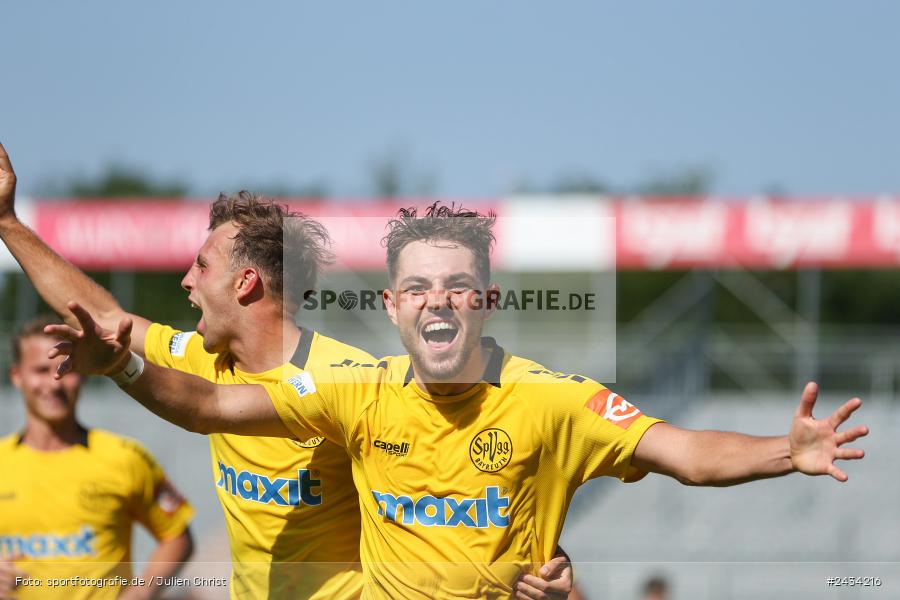 AKON Arena, Würzburg, 07.09.2024, sport, action, BFV, Fussball, 8. Spieltag, Regionalliga Bayern, BAY, FWK, SpVgg Bayreuth, FC Würzburger Kickers - Bild-ID: 2434216
