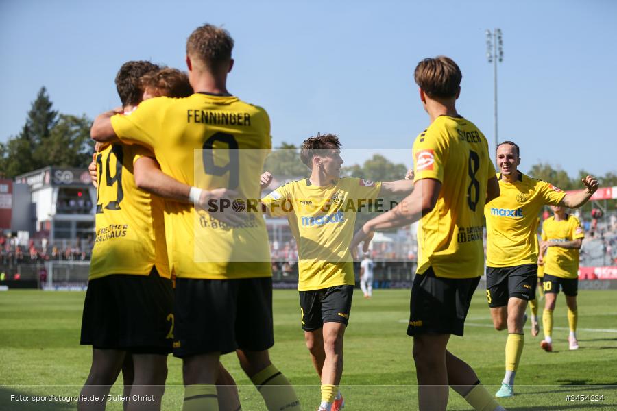 AKON Arena, Würzburg, 07.09.2024, sport, action, BFV, Fussball, 8. Spieltag, Regionalliga Bayern, BAY, FWK, SpVgg Bayreuth, FC Würzburger Kickers - Bild-ID: 2434224