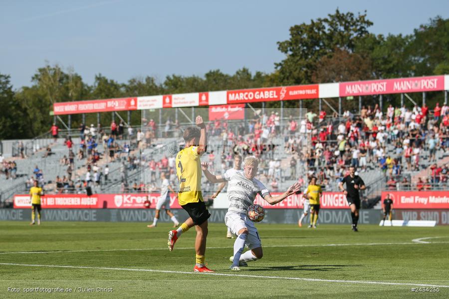 AKON Arena, Würzburg, 07.09.2024, sport, action, BFV, Fussball, 8. Spieltag, Regionalliga Bayern, BAY, FWK, SpVgg Bayreuth, FC Würzburger Kickers - Bild-ID: 2434236