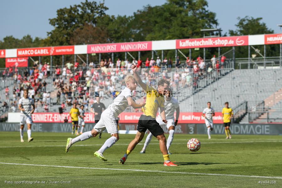 AKON Arena, Würzburg, 07.09.2024, sport, action, BFV, Fussball, 8. Spieltag, Regionalliga Bayern, BAY, FWK, SpVgg Bayreuth, FC Würzburger Kickers - Bild-ID: 2434238