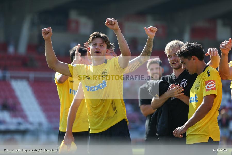 AKON Arena, Würzburg, 07.09.2024, sport, action, BFV, Fussball, 8. Spieltag, Regionalliga Bayern, BAY, FWK, SpVgg Bayreuth, FC Würzburger Kickers - Bild-ID: 2434274
