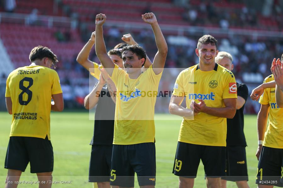 AKON Arena, Würzburg, 07.09.2024, sport, action, BFV, Fussball, 8. Spieltag, Regionalliga Bayern, BAY, FWK, SpVgg Bayreuth, FC Würzburger Kickers - Bild-ID: 2434285