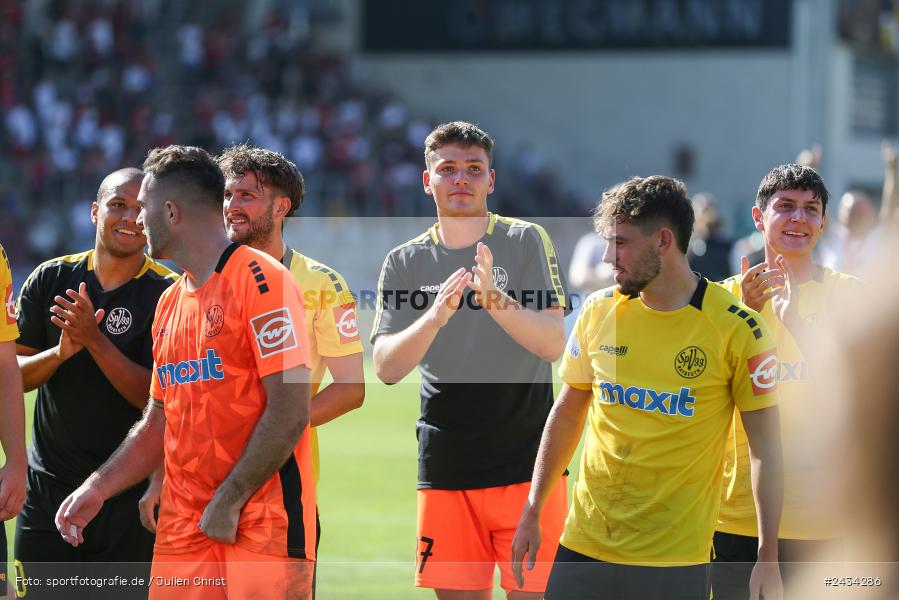 AKON Arena, Würzburg, 07.09.2024, sport, action, BFV, Fussball, 8. Spieltag, Regionalliga Bayern, BAY, FWK, SpVgg Bayreuth, FC Würzburger Kickers - Bild-ID: 2434286