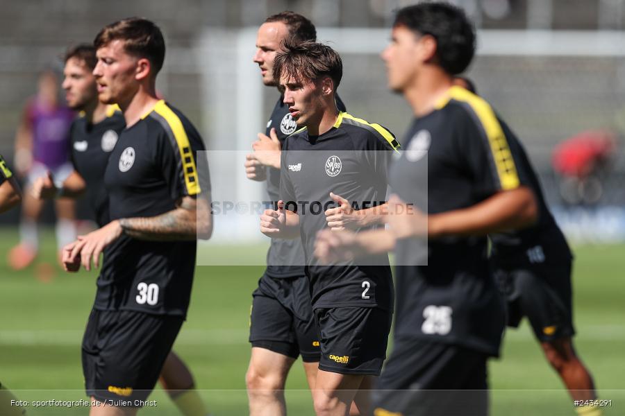 AKON Arena, Würzburg, 07.09.2024, sport, action, BFV, Fussball, 8. Spieltag, Regionalliga Bayern, BAY, FWK, SpVgg Bayreuth, FC Würzburger Kickers - Bild-ID: 2434291