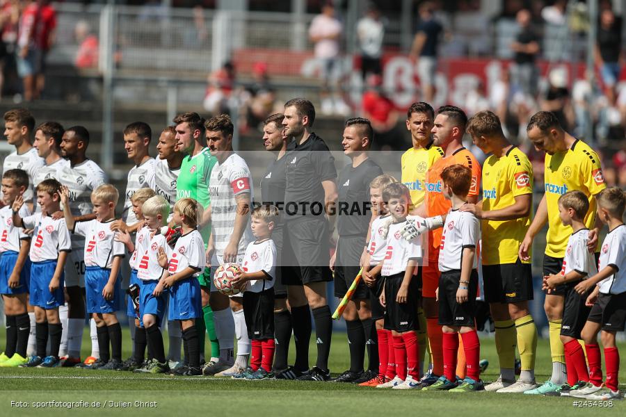 AKON Arena, Würzburg, 07.09.2024, sport, action, BFV, Fussball, 8. Spieltag, Regionalliga Bayern, BAY, FWK, SpVgg Bayreuth, FC Würzburger Kickers - Bild-ID: 2434308