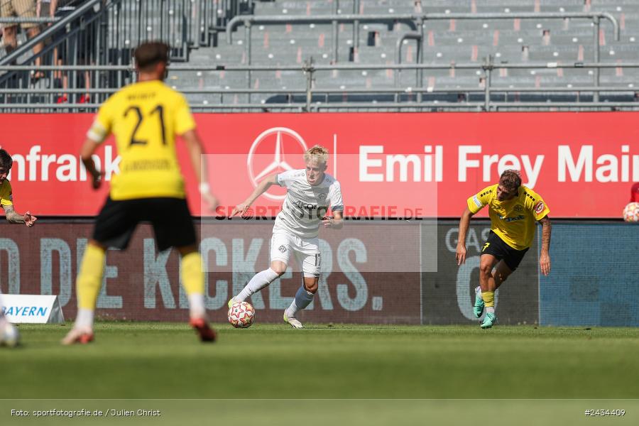 AKON Arena, Würzburg, 07.09.2024, sport, action, BFV, Fussball, 8. Spieltag, Regionalliga Bayern, BAY, FWK, SpVgg Bayreuth, FC Würzburger Kickers - Bild-ID: 2434409