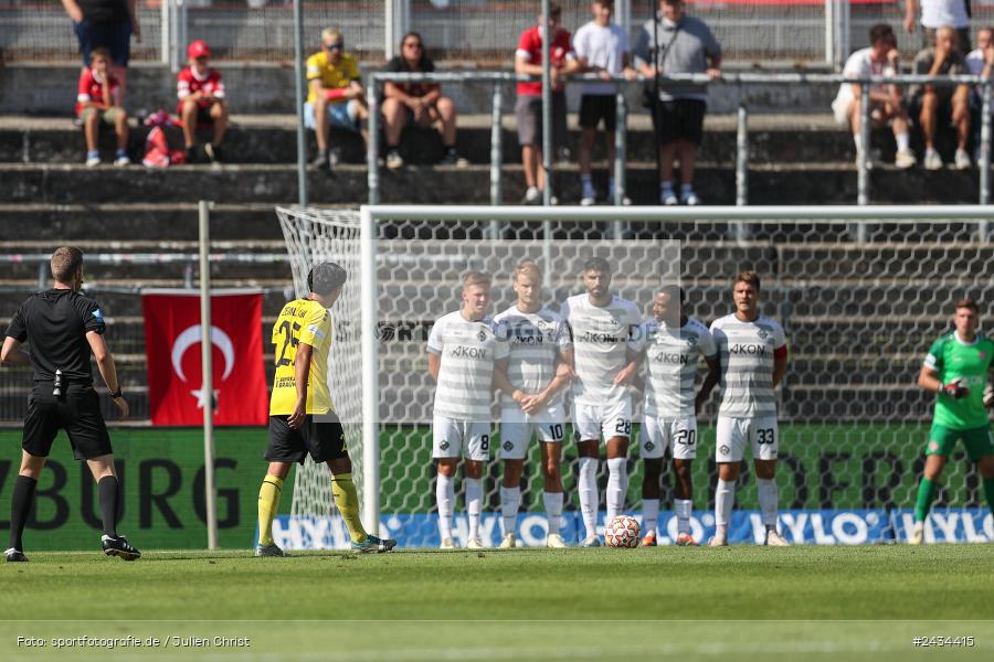 AKON Arena, Würzburg, 07.09.2024, sport, action, BFV, Fussball, 8. Spieltag, Regionalliga Bayern, BAY, FWK, SpVgg Bayreuth, FC Würzburger Kickers - Bild-ID: 2434415