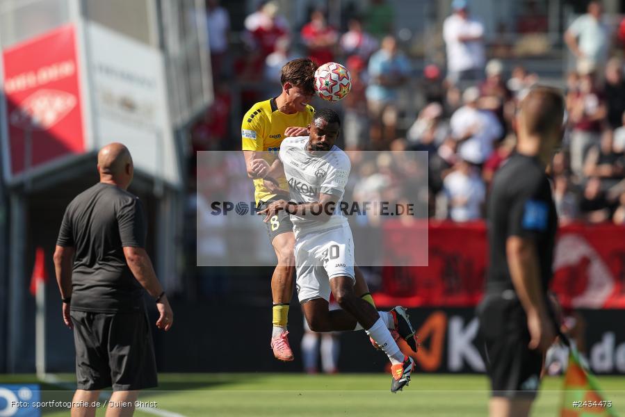 AKON Arena, Würzburg, 07.09.2024, sport, action, BFV, Fussball, 8. Spieltag, Regionalliga Bayern, BAY, FWK, SpVgg Bayreuth, FC Würzburger Kickers - Bild-ID: 2434473