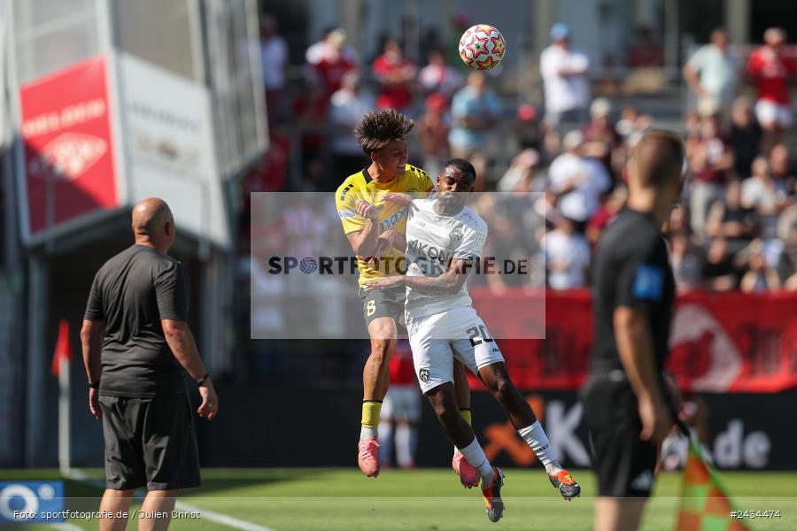 AKON Arena, Würzburg, 07.09.2024, sport, action, BFV, Fussball, 8. Spieltag, Regionalliga Bayern, BAY, FWK, SpVgg Bayreuth, FC Würzburger Kickers - Bild-ID: 2434474