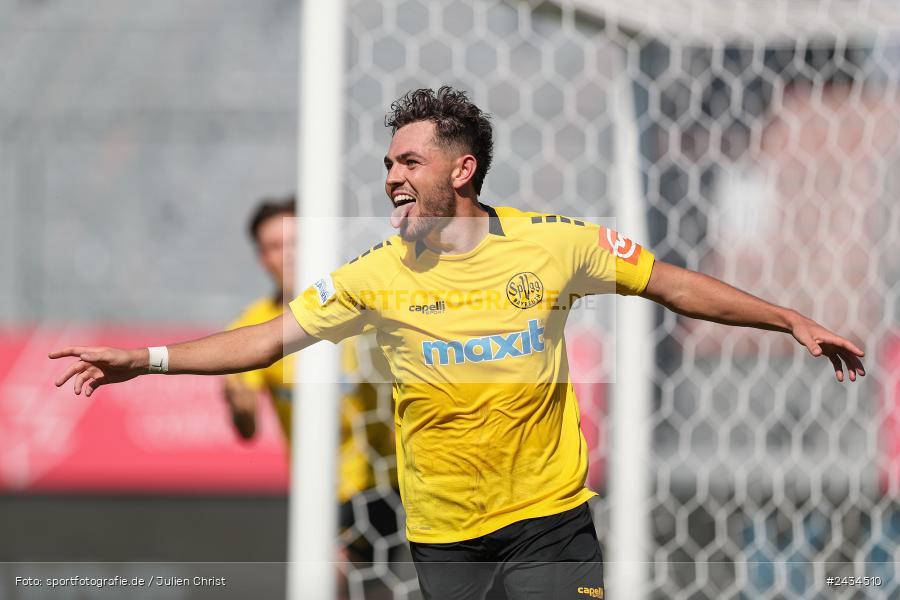 AKON Arena, Würzburg, 07.09.2024, sport, action, BFV, Fussball, 8. Spieltag, Regionalliga Bayern, BAY, FWK, SpVgg Bayreuth, FC Würzburger Kickers - Bild-ID: 2434510