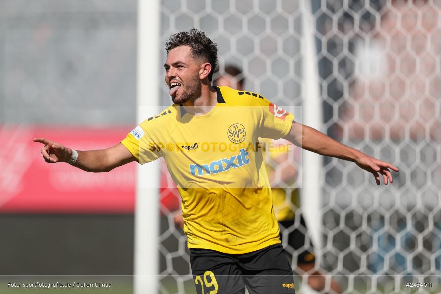 AKON Arena, Würzburg, 07.09.2024, sport, action, BFV, Fussball, 8. Spieltag, Regionalliga Bayern, BAY, FWK, SpVgg Bayreuth, FC Würzburger Kickers - Bild-ID: 2434511