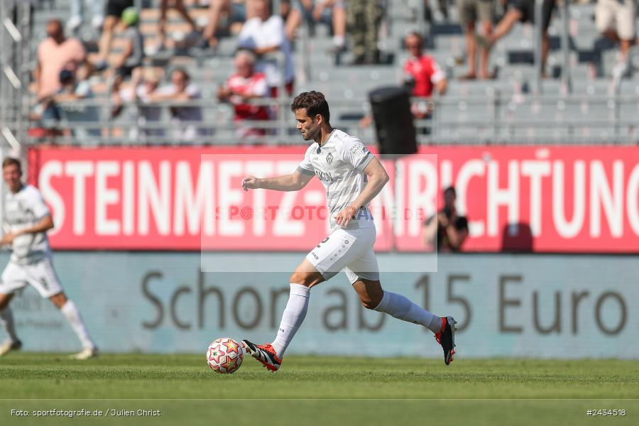 AKON Arena, Würzburg, 07.09.2024, sport, action, BFV, Fussball, 8. Spieltag, Regionalliga Bayern, BAY, FWK, SpVgg Bayreuth, FC Würzburger Kickers - Bild-ID: 2434518
