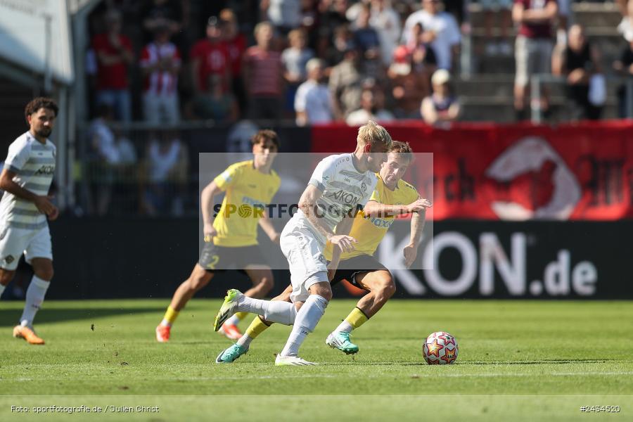 AKON Arena, Würzburg, 07.09.2024, sport, action, BFV, Fussball, 8. Spieltag, Regionalliga Bayern, BAY, FWK, SpVgg Bayreuth, FC Würzburger Kickers - Bild-ID: 2434520