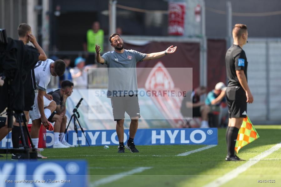 AKON Arena, Würzburg, 07.09.2024, sport, action, BFV, Fussball, 8. Spieltag, Regionalliga Bayern, BAY, FWK, SpVgg Bayreuth, FC Würzburger Kickers - Bild-ID: 2434523