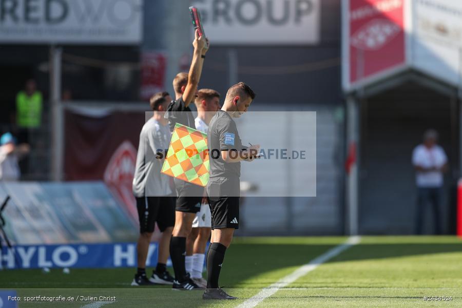 AKON Arena, Würzburg, 07.09.2024, sport, action, BFV, Fussball, 8. Spieltag, Regionalliga Bayern, BAY, FWK, SpVgg Bayreuth, FC Würzburger Kickers - Bild-ID: 2434524