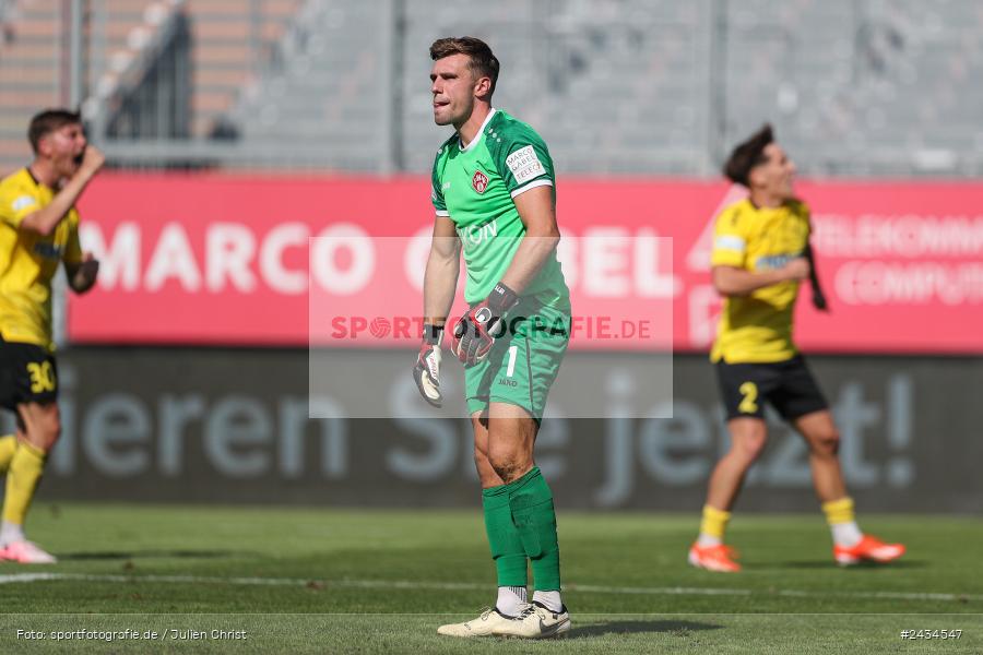 AKON Arena, Würzburg, 07.09.2024, sport, action, BFV, Fussball, 8. Spieltag, Regionalliga Bayern, BAY, FWK, SpVgg Bayreuth, FC Würzburger Kickers - Bild-ID: 2434547