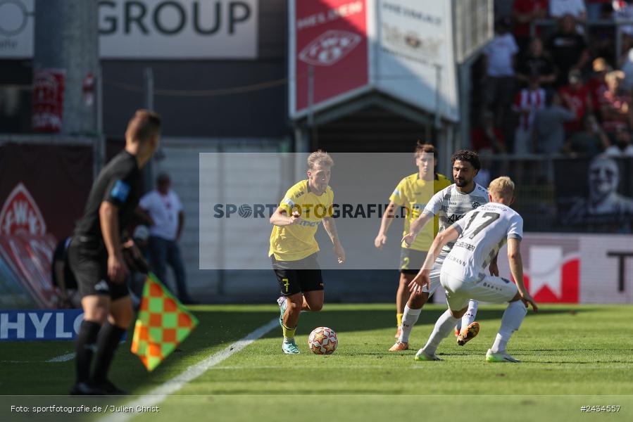 AKON Arena, Würzburg, 07.09.2024, sport, action, BFV, Fussball, 8. Spieltag, Regionalliga Bayern, BAY, FWK, SpVgg Bayreuth, FC Würzburger Kickers - Bild-ID: 2434557