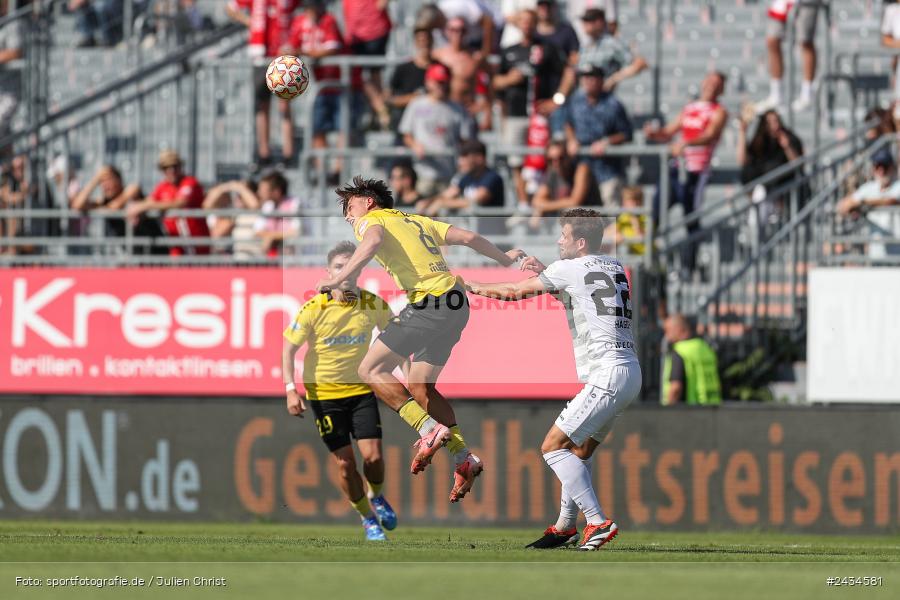 AKON Arena, Würzburg, 07.09.2024, sport, action, BFV, Fussball, 8. Spieltag, Regionalliga Bayern, BAY, FWK, SpVgg Bayreuth, FC Würzburger Kickers - Bild-ID: 2434581
