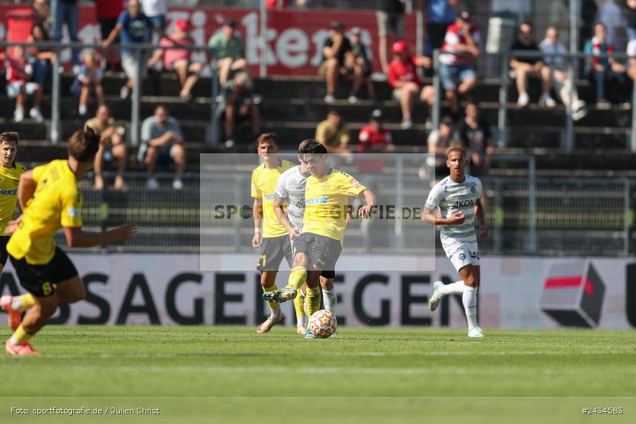 AKON Arena, Würzburg, 07.09.2024, sport, action, BFV, Fussball, 8. Spieltag, Regionalliga Bayern, BAY, FWK, SpVgg Bayreuth, FC Würzburger Kickers - Bild-ID: 2434583