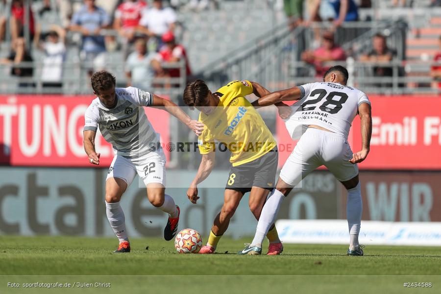 AKON Arena, Würzburg, 07.09.2024, sport, action, BFV, Fussball, 8. Spieltag, Regionalliga Bayern, BAY, FWK, SpVgg Bayreuth, FC Würzburger Kickers - Bild-ID: 2434588