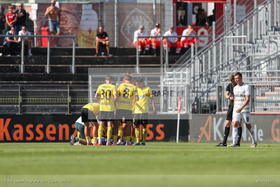 AKON Arena, Würzburg, 07.09.2024, sport, action, BFV, Fussball, 8. Spieltag, Regionalliga Bayern, BAY, FWK, SpVgg Bayreuth, FC Würzburger Kickers - Bild-ID: 2434592
