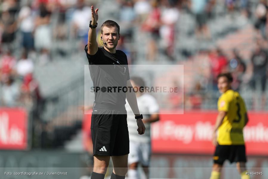 AKON Arena, Würzburg, 07.09.2024, sport, action, BFV, Fussball, 8. Spieltag, Regionalliga Bayern, BAY, FWK, SpVgg Bayreuth, FC Würzburger Kickers - Bild-ID: 2434595