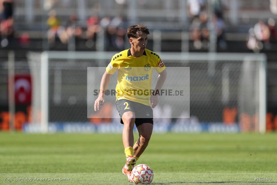AKON Arena, Würzburg, 07.09.2024, sport, action, BFV, Fussball, 8. Spieltag, Regionalliga Bayern, BAY, FWK, SpVgg Bayreuth, FC Würzburger Kickers - Bild-ID: 2434610