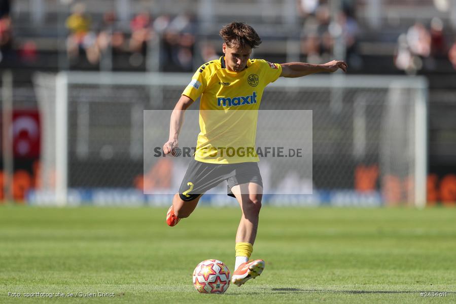 AKON Arena, Würzburg, 07.09.2024, sport, action, BFV, Fussball, 8. Spieltag, Regionalliga Bayern, BAY, FWK, SpVgg Bayreuth, FC Würzburger Kickers - Bild-ID: 2434611