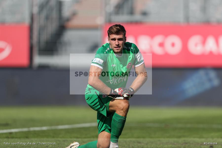 AKON Arena, Würzburg, 07.09.2024, sport, action, BFV, Fussball, 8. Spieltag, Regionalliga Bayern, BAY, FWK, SpVgg Bayreuth, FC Würzburger Kickers - Bild-ID: 2434614