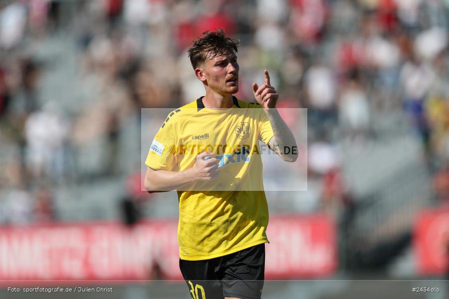 AKON Arena, Würzburg, 07.09.2024, sport, action, BFV, Fussball, 8. Spieltag, Regionalliga Bayern, BAY, FWK, SpVgg Bayreuth, FC Würzburger Kickers - Bild-ID: 2434616
