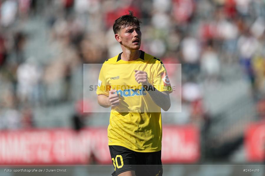 AKON Arena, Würzburg, 07.09.2024, sport, action, BFV, Fussball, 8. Spieltag, Regionalliga Bayern, BAY, FWK, SpVgg Bayreuth, FC Würzburger Kickers - Bild-ID: 2434618