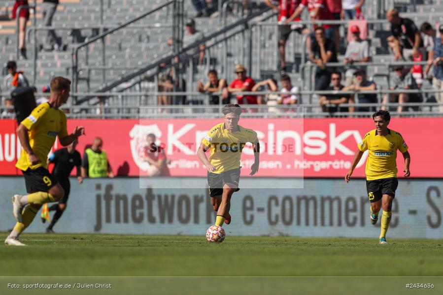 AKON Arena, Würzburg, 07.09.2024, sport, action, BFV, Fussball, 8. Spieltag, Regionalliga Bayern, BAY, FWK, SpVgg Bayreuth, FC Würzburger Kickers - Bild-ID: 2434636