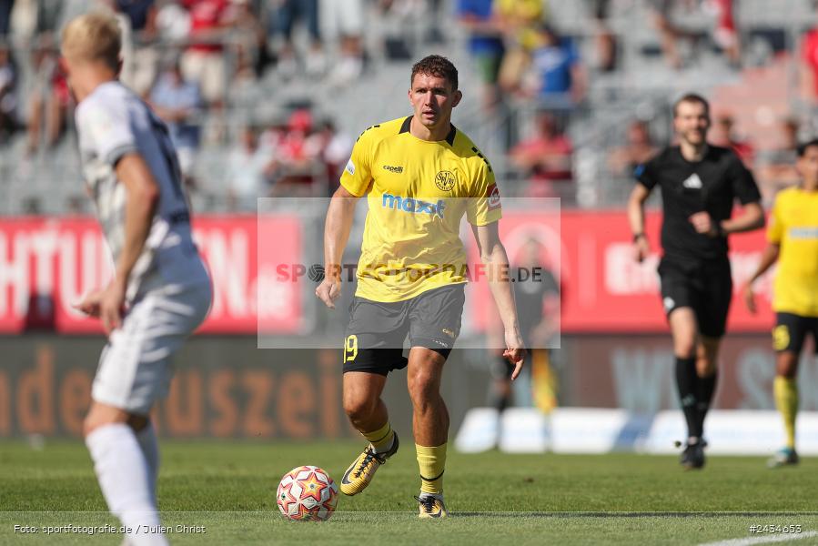 AKON Arena, Würzburg, 07.09.2024, sport, action, BFV, Fussball, 8. Spieltag, Regionalliga Bayern, BAY, FWK, SpVgg Bayreuth, FC Würzburger Kickers - Bild-ID: 2434653