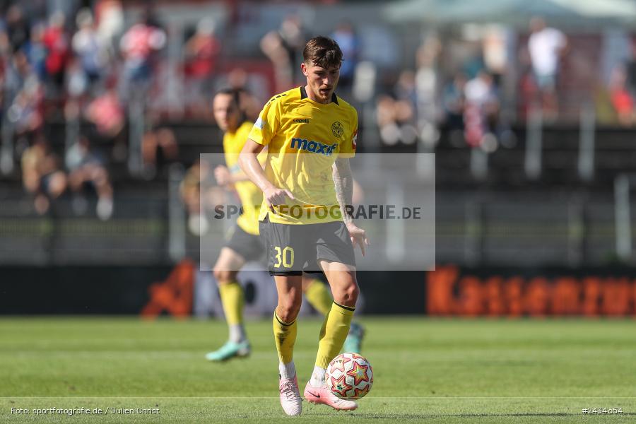 AKON Arena, Würzburg, 07.09.2024, sport, action, BFV, Fussball, 8. Spieltag, Regionalliga Bayern, BAY, FWK, SpVgg Bayreuth, FC Würzburger Kickers - Bild-ID: 2434654